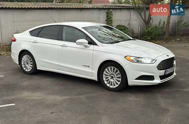 Седан Ford Fusion 2014 в Одесі