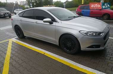 Седан Ford Fusion 2015 в Киеве