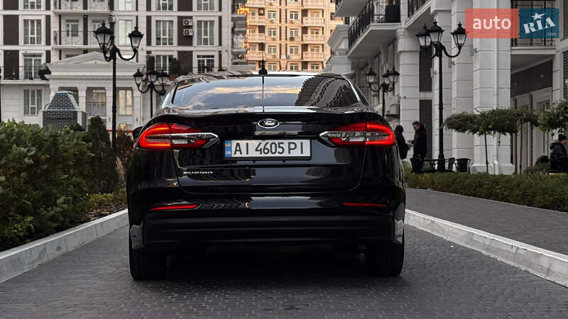 Седан Ford Fusion 2018 в Киеве