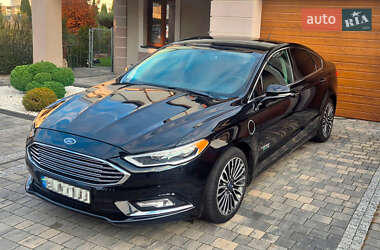 Седан Ford Fusion 2018 в Черновцах