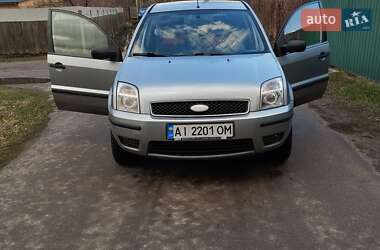 Хетчбек Ford Fusion 2005 в Бучі