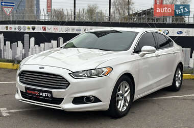 Седан Ford Fusion 2012 в Києві