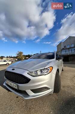 Седан Ford Fusion 2018 в 