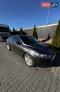 Седан Ford Fusion 2014 в Тернополе