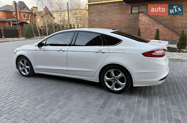 Седан Ford Fusion 2013 в Полтаві