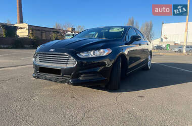 Седан Ford Fusion 2015 в Одесі