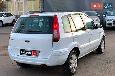 Хетчбек Ford Fusion 2012 в 