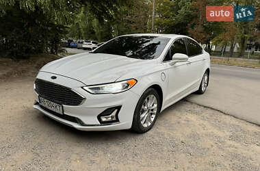 Седан Ford Fusion 2019 в Виннице