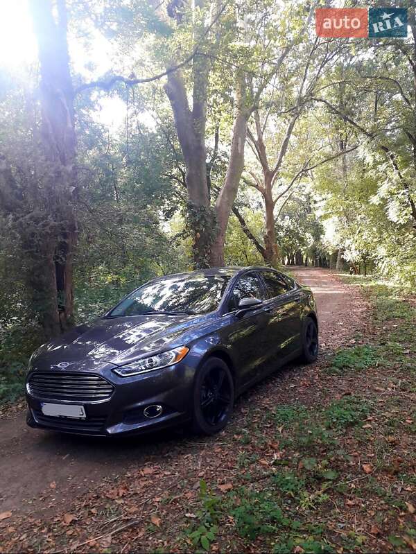Седан Ford Fusion 2015 в Одессе