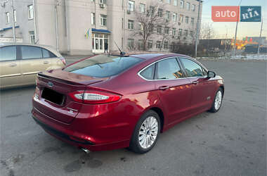 Седан Ford Fusion 2013 в 