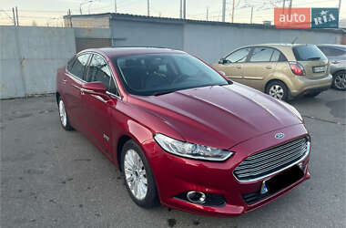 Седан Ford Fusion 2013 в 
