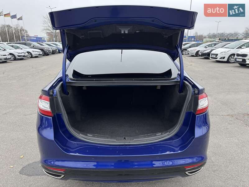 Седан Ford Fusion 2014 в Днепре