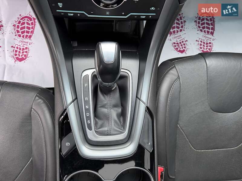 Седан Ford Fusion 2014 в Днепре