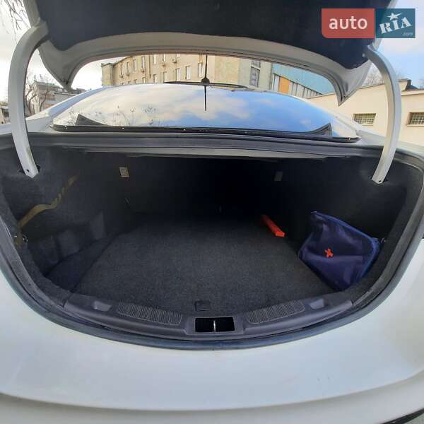 Седан Ford Fusion 2014 в Запорожье