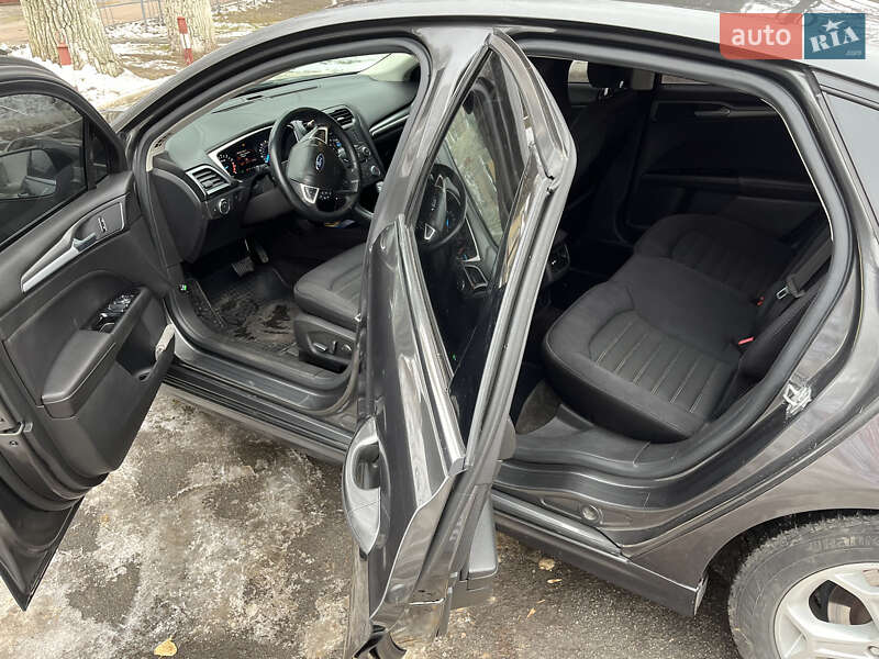 Седан Ford Fusion 2015 в Києві