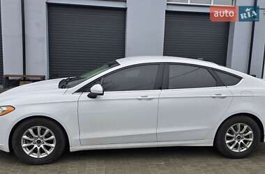 Седан Ford Fusion 2016 в Білій Церкві
