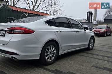 Седан Ford Fusion 2016 в Білій Церкві