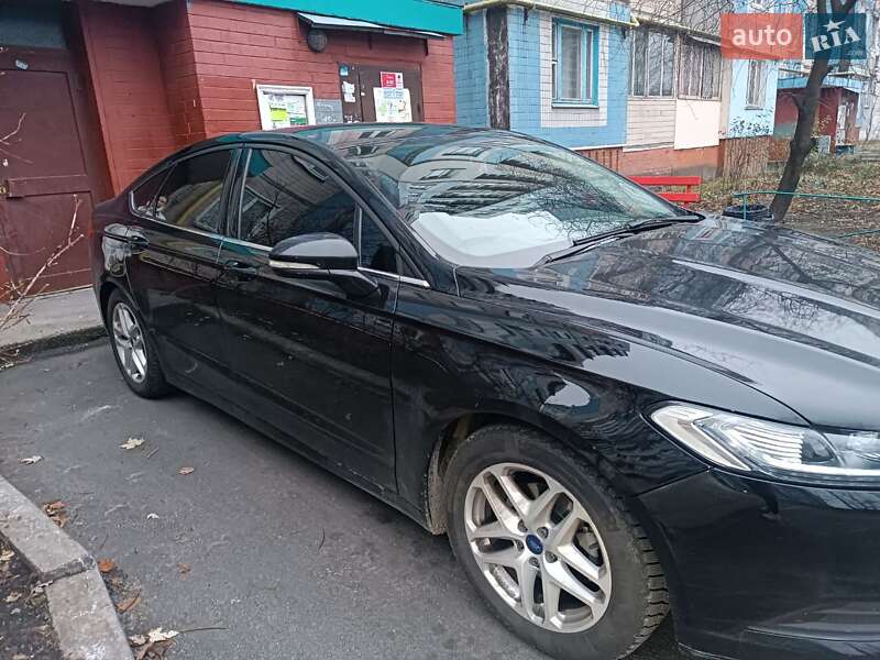 Седан Ford Fusion 2015 в Киеве фото 12 Седан Ford Fusion 2015 в Киеве