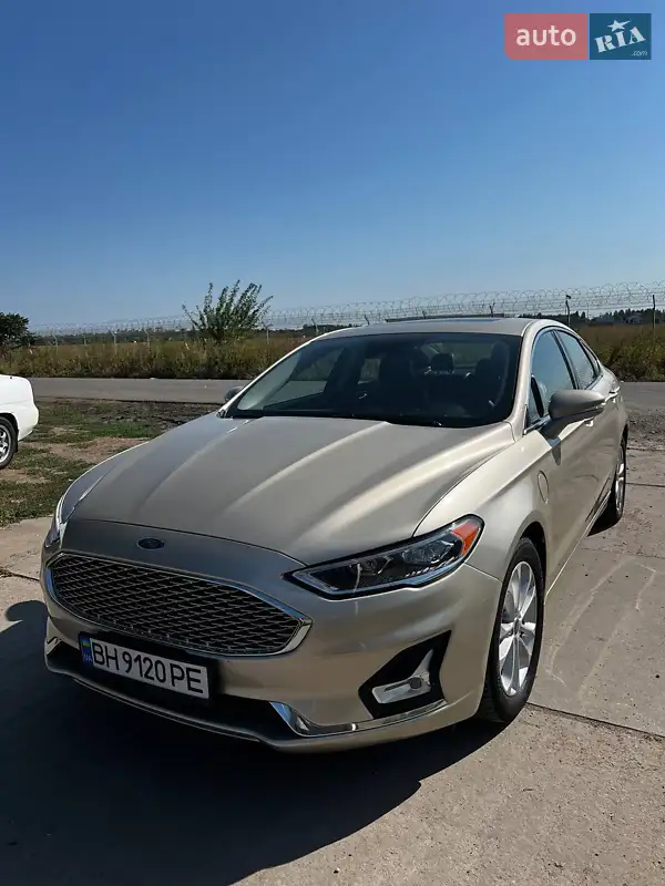 Ford Fusion 2018 VIN 3FA6P0PU6JR258660 фото оголошення 16 з 57