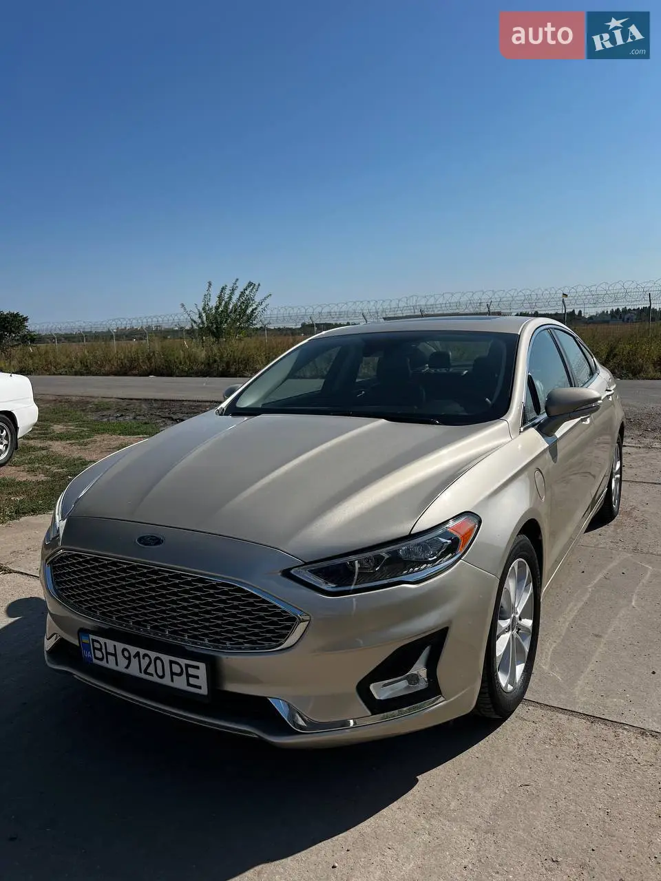 2017 Ford Fusion - мініатюра 27