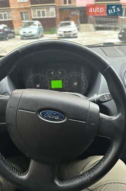 Хэтчбек Ford Fusion 2008 в Сумах