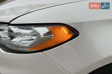 Седан Ford Fusion 2018 в 