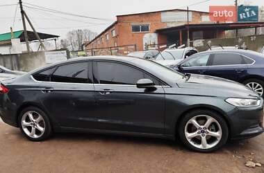 Седан Ford Fusion 2015 в Чернигове