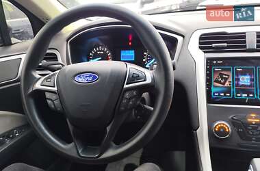 Седан Ford Fusion 2015 в Чернигове