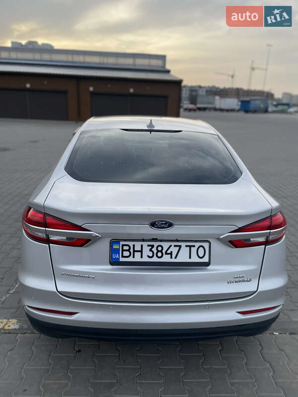 Седан Ford Fusion 2019 в Одессе