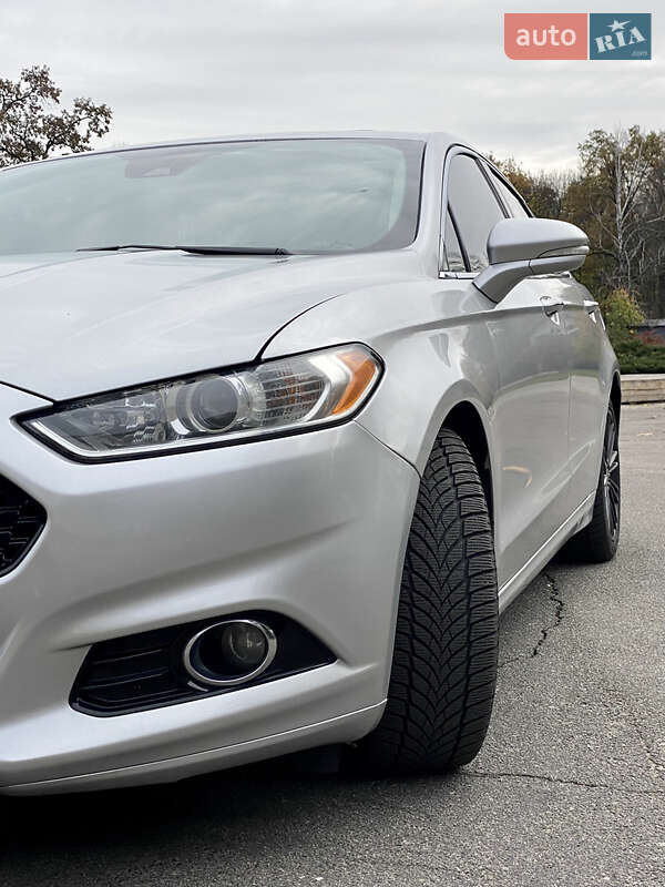 Седан Ford Fusion 2015 в Києві