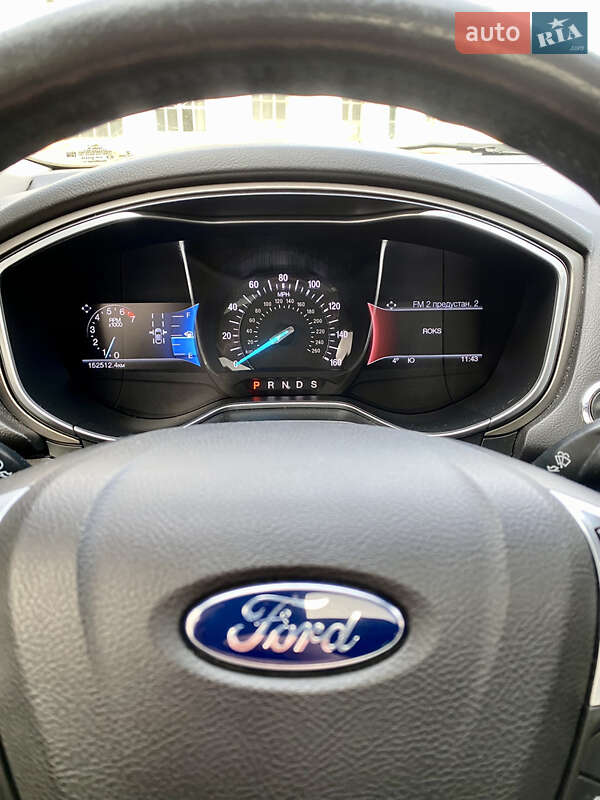 Седан Ford Fusion 2015 в Києві