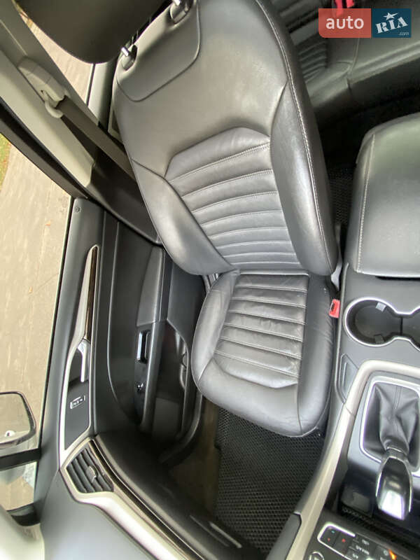 Седан Ford Fusion 2015 в Києві
