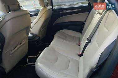 Седан Ford Fusion 2014 в 