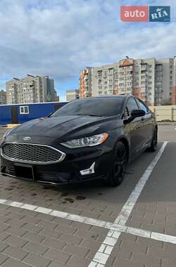 Седан Ford Fusion 2019 в Ивано-Франковске