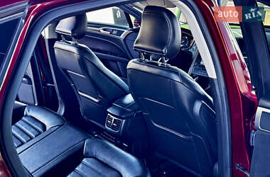 Седан Ford Fusion 2015 в 