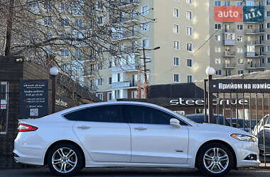 Седан Ford Fusion 2015 в Одесі