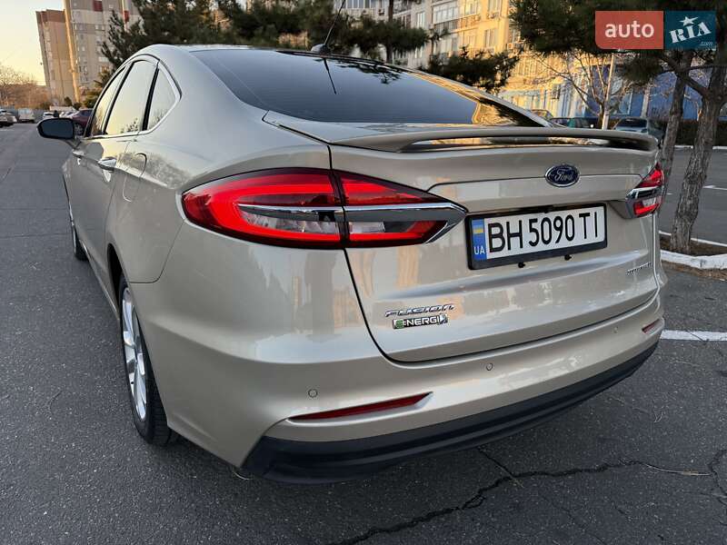 Седан Ford Fusion 2018 в Одессе
