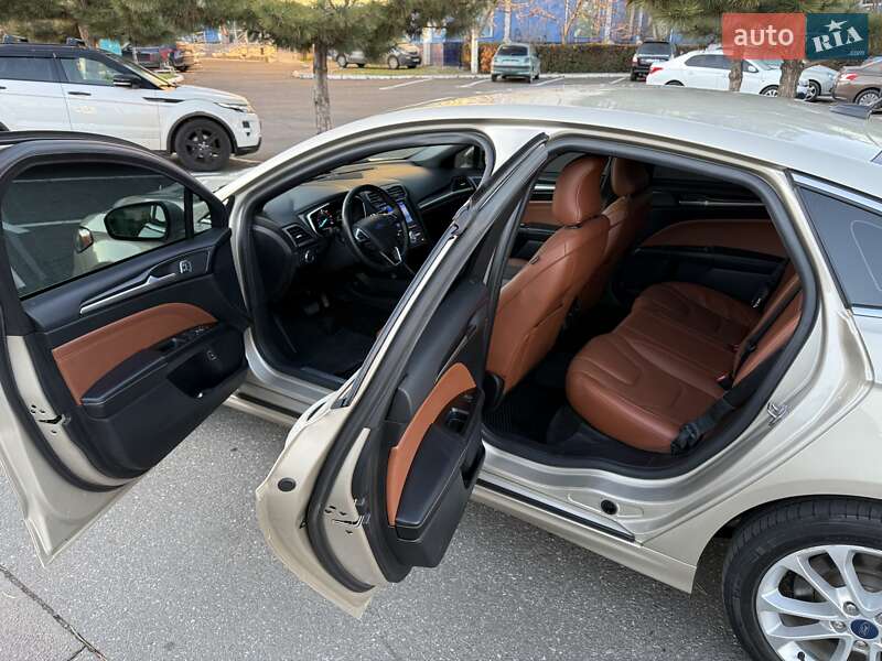 Седан Ford Fusion 2018 в Одессе