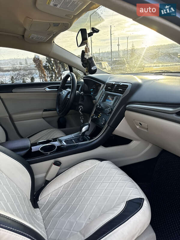 Седан Ford Fusion 2013 в Золочеве фото 8 Седан Ford Fusion 2013 в Золочеве