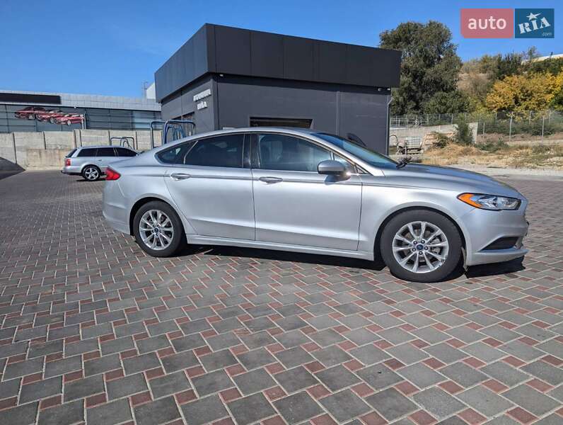 Седан Ford Fusion 2016 в Харкові