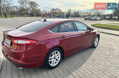 Седан Ford Fusion 2014 в Измаиле