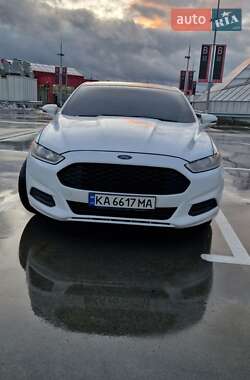 Седан Ford Fusion 2015 в Києві