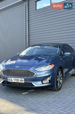 Седан Ford Fusion 2019 в Кропивницком