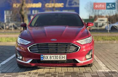 Седан Ford Fusion 2019 в 