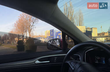 Седан Ford Fusion 2019 в 