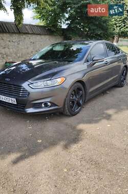 Седан Ford Fusion 2015 в Києві