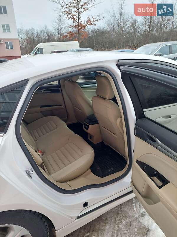 Седан Ford Fusion 2015 в Полтаве