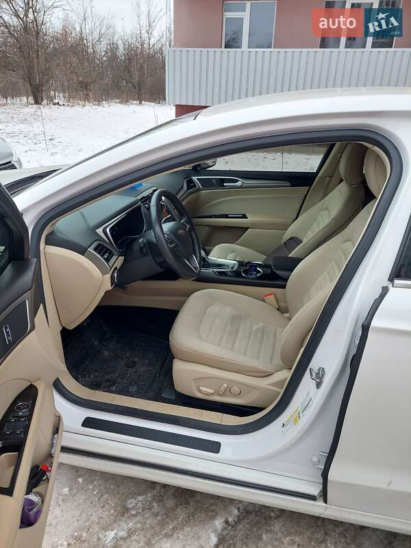 Седан Ford Fusion 2015 в Полтаве