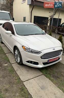 Седан Ford Fusion 2014 в Львові