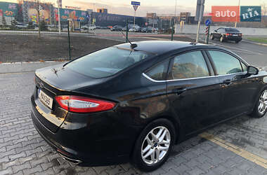 Седан Ford Fusion 2015 в Києві